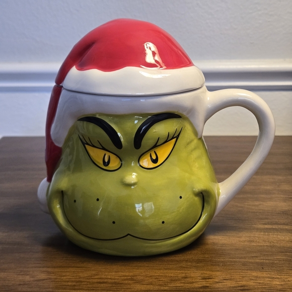 Grinch & Max Ceramic Holiday Mugs w/ Santa Hat Lids – 23 oz – Dr. Seuss Set of 2 - Picture 10 of 16